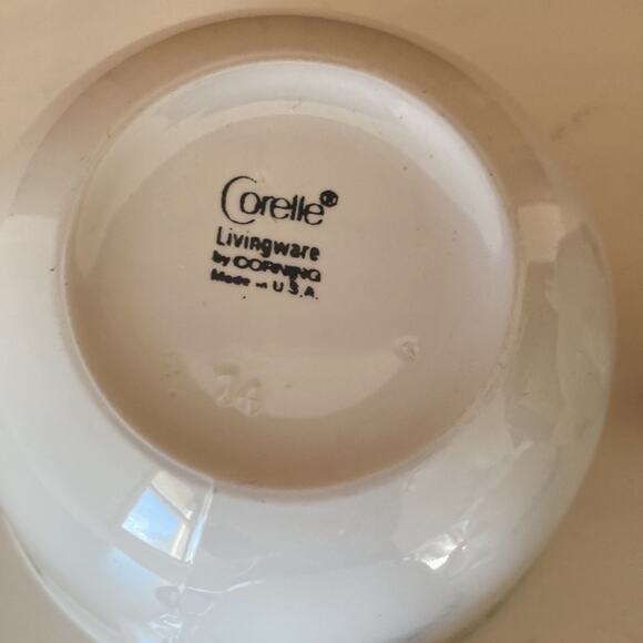 Vintage Corelle “Crazy Daisy” Coffee Cups, Set of 4 - Picture 7 of 9